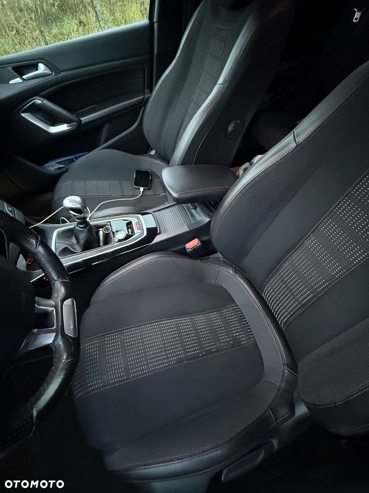 Peugeot 308 2.0 Blue HDi Allure S&S - 7