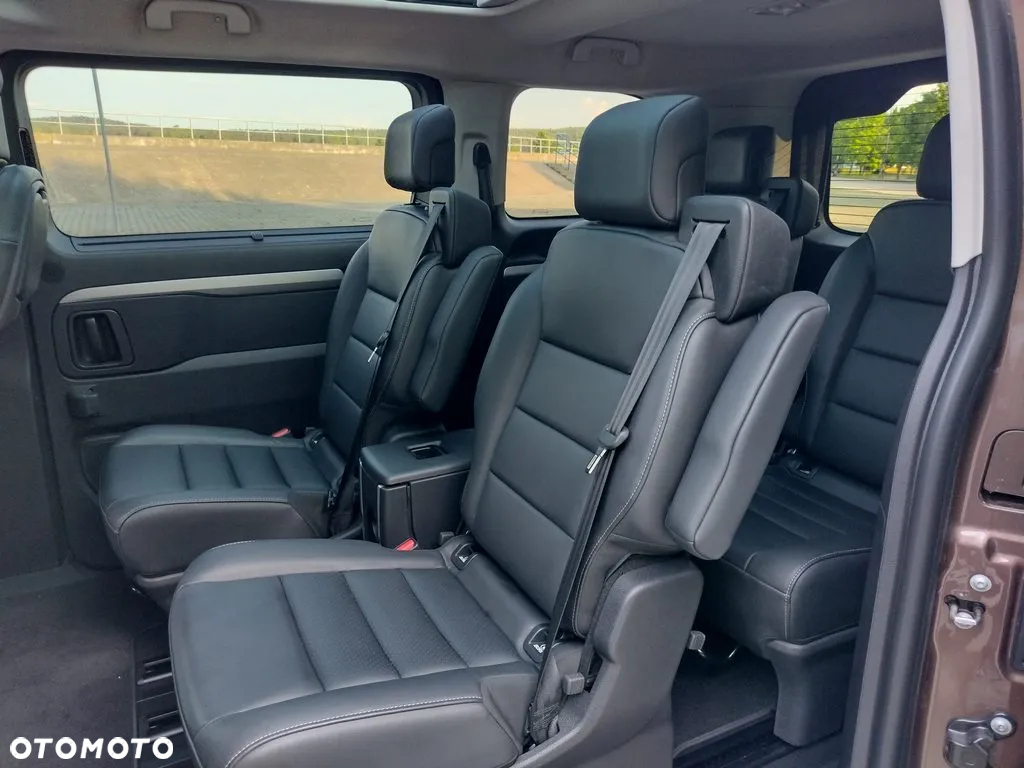 Peugeot Traveller 2.0 BlueHDi Standard Business Vip - 12