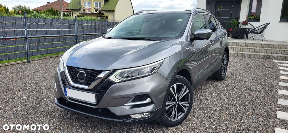 Nissan Qashqai 1.6 DIG-T N-Connecta - 1