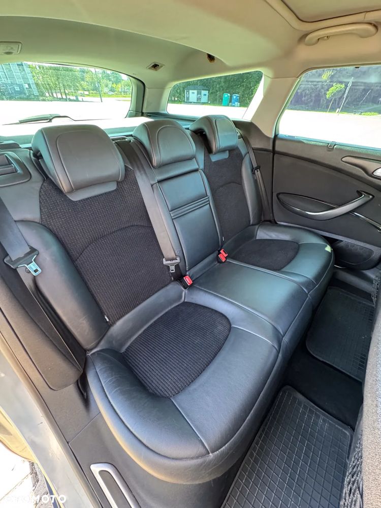 Citroën C5 Tourer V6 HDi 205 Biturbo FAP Exclusive - 31