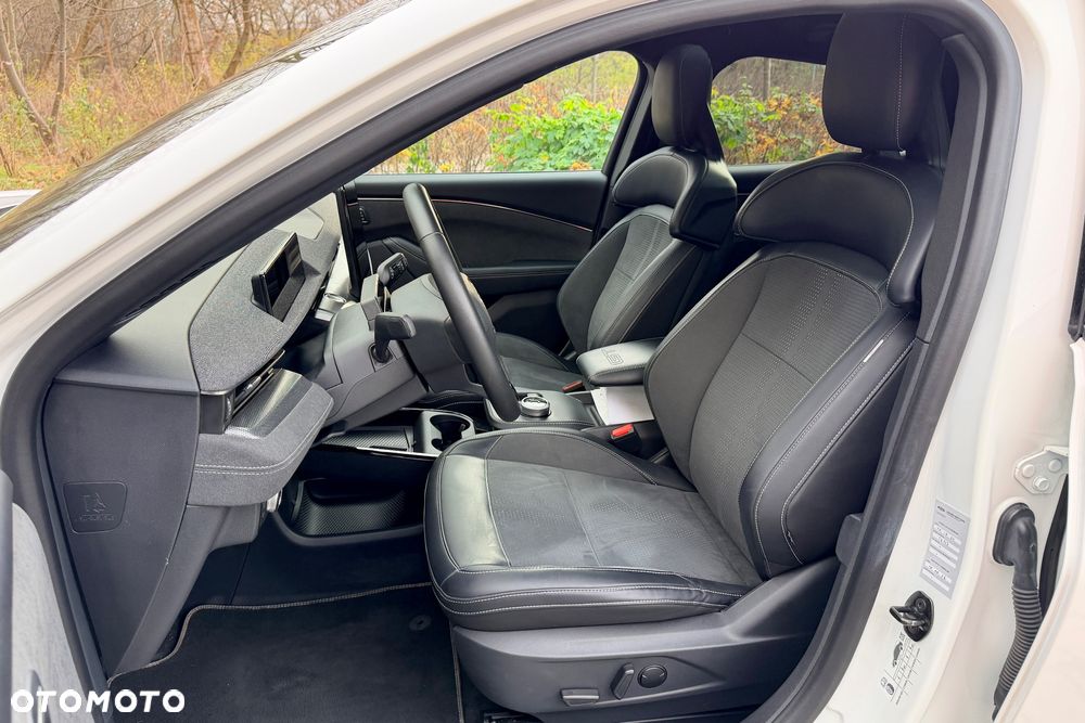 Ford Mustang Mach-E 98kWh AWD GT - 19