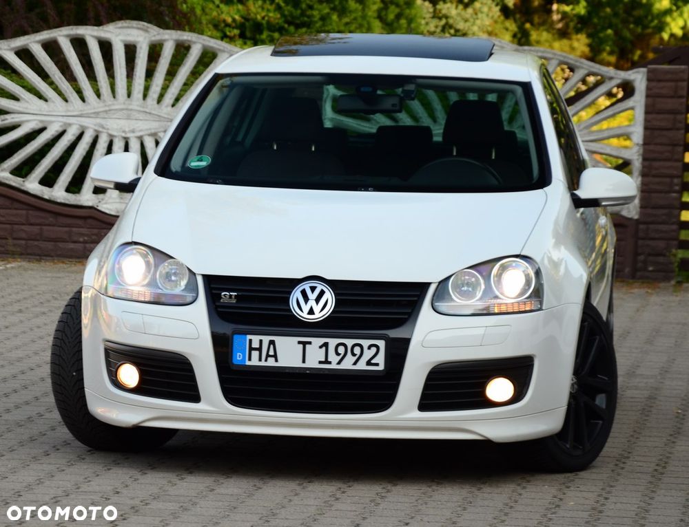 Volkswagen Golf - 4