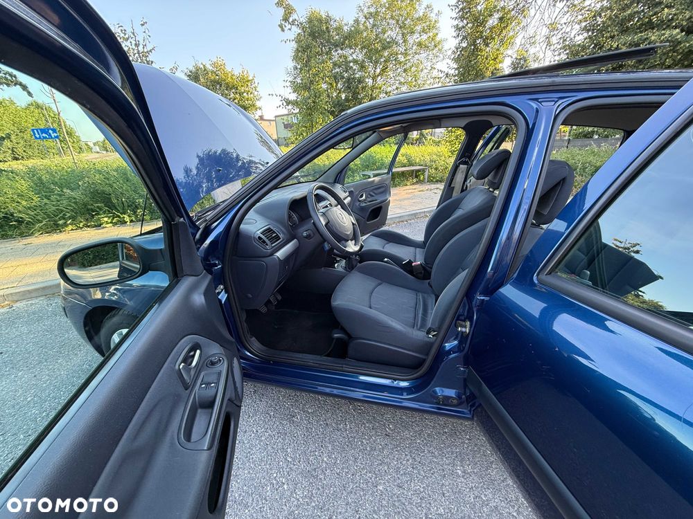 Renault Clio - 6