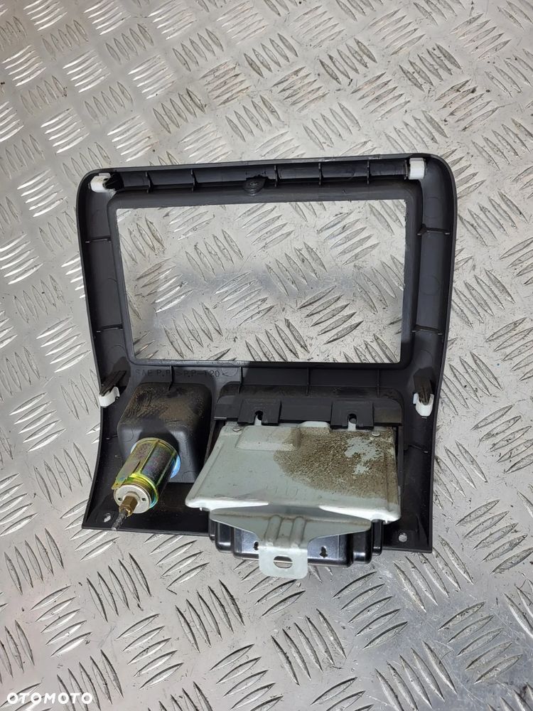 Suzuki Jimny Ramka Radia - 3