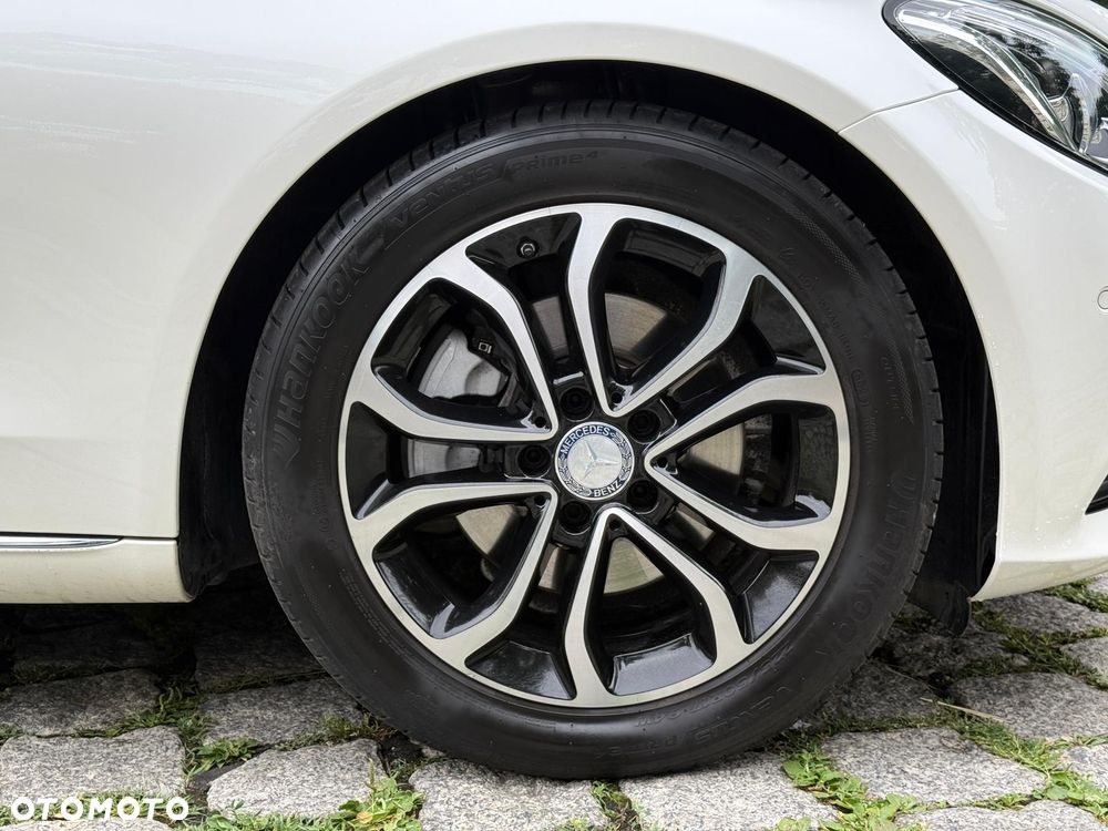 Mercedes-Benz Klasa C 200 4-Matic 7G-TRONIC - 9