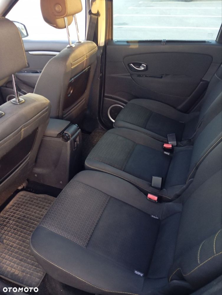 Renault Scenic TCe 130 Luxe - 22