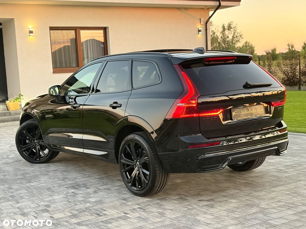 Volvo XC 60 B5 B AWD Ultra Black Edition - 4