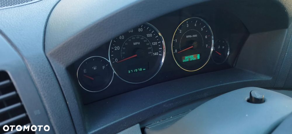 Jeep Grand Cherokee 3.7 4x4 Laredo - 6