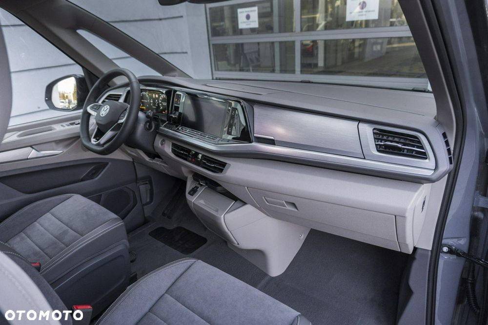 Volkswagen Multivan - 17