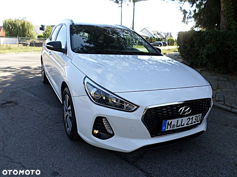 Hyundai i30 blue Kombi 1.4 Style - 29