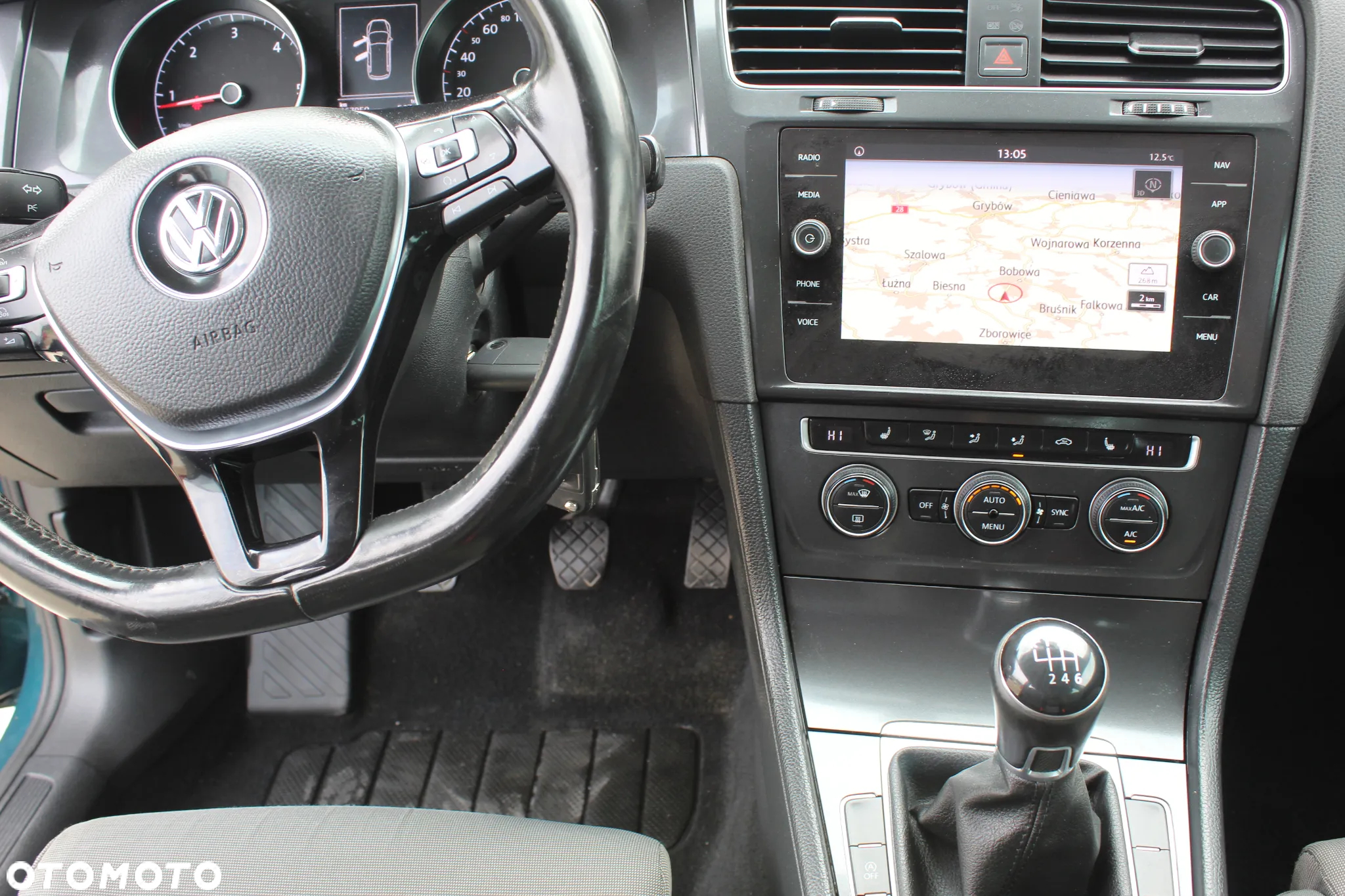 Volkswagen Golf - 13