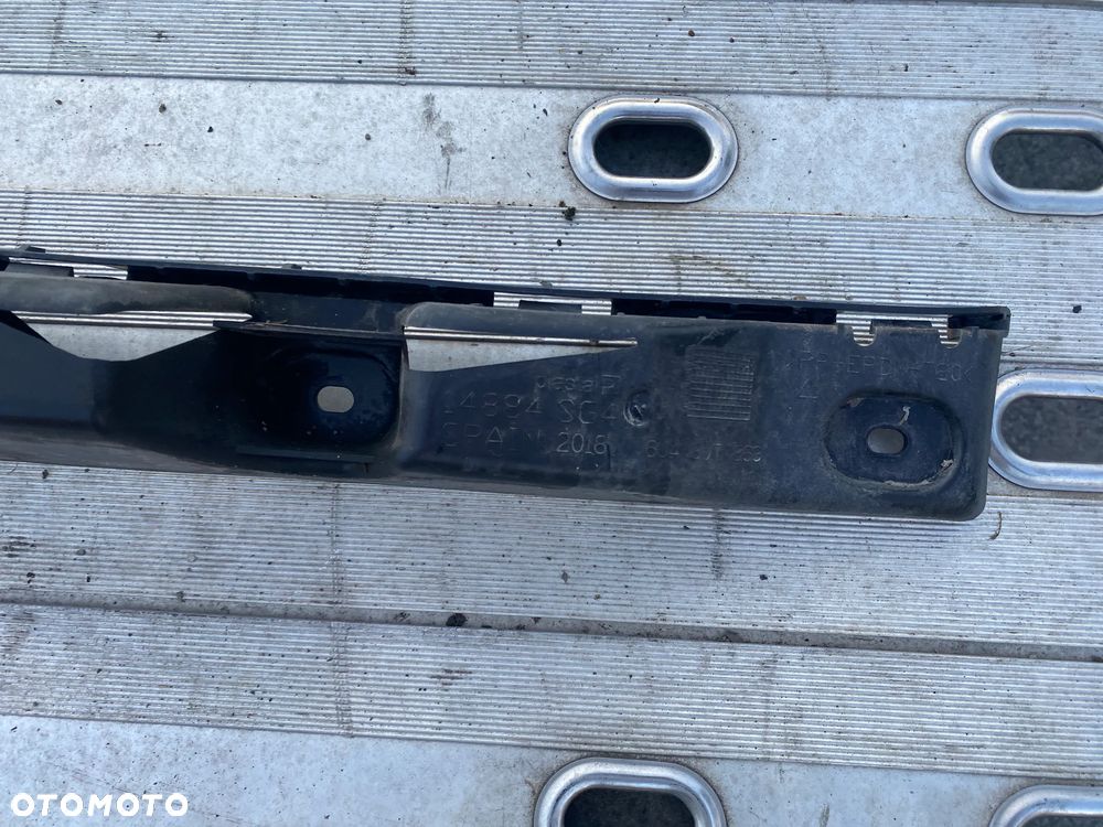 ŚLIZG MOCOWANIE ZDERZAKA ŚRODKOWY TYŁ SEAT IBIZA IV 6J4807863 - 9
