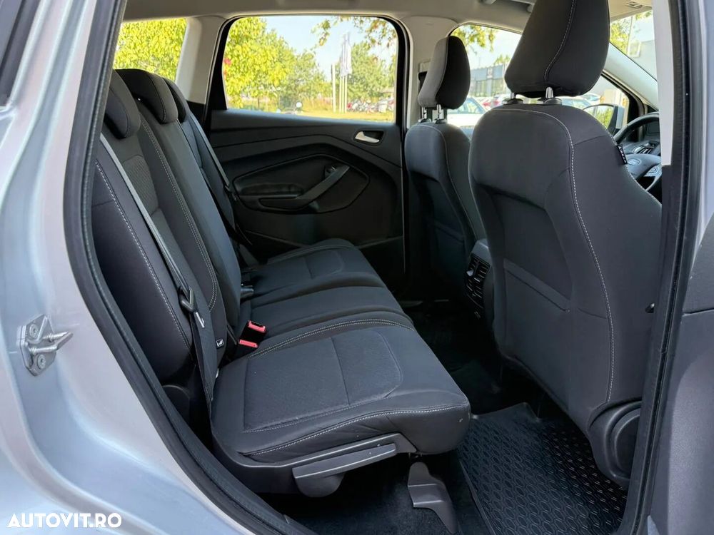 Ford Kuga - 18