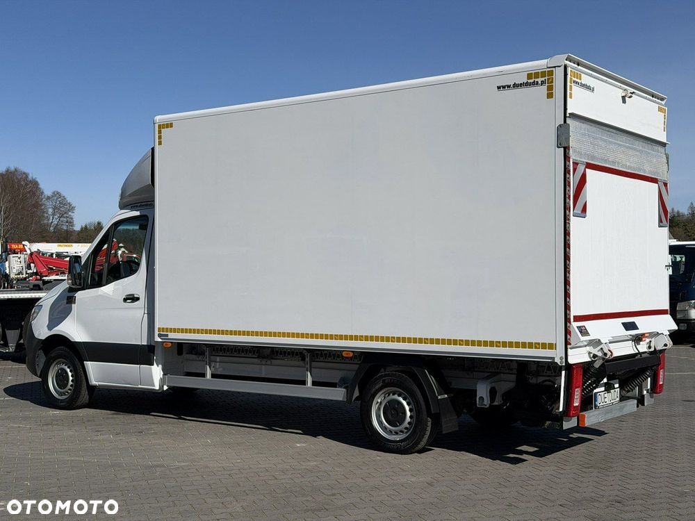 Mercedes-Benz Sprinter - 10