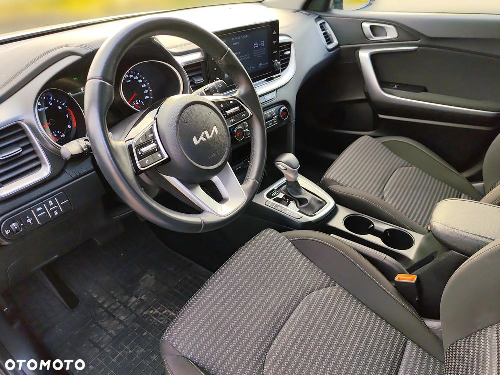 Kia Ceed 1.5 T-GDI M DCT - 10