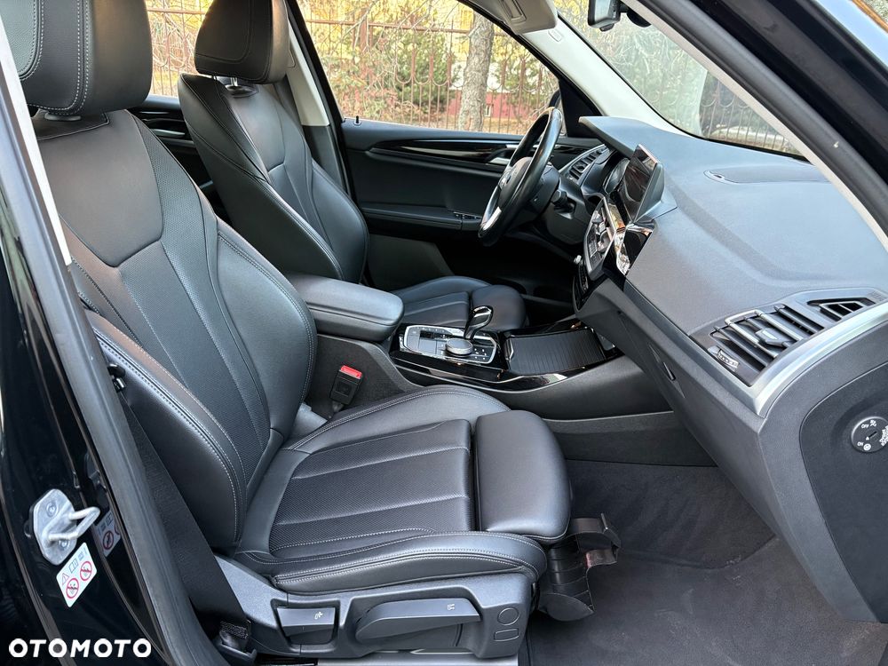 BMW X3 ver-xdrive20i-gpf - 26
