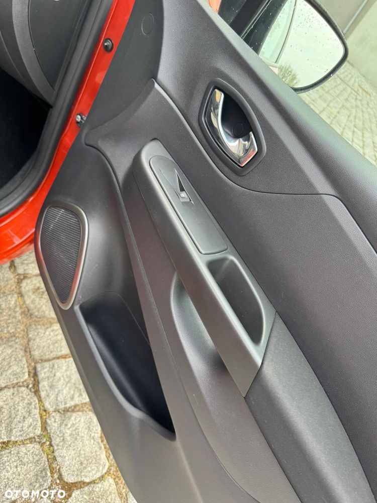 Renault Captur ENERGY TCe 120 EDC Experience - 13
