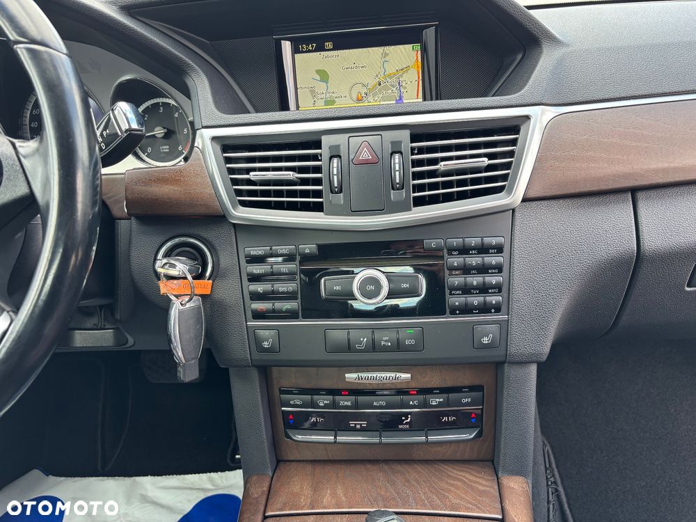 Mercedes-Benz Klasa E 220 CDI 7G-TRONIC Avantgarde - 27