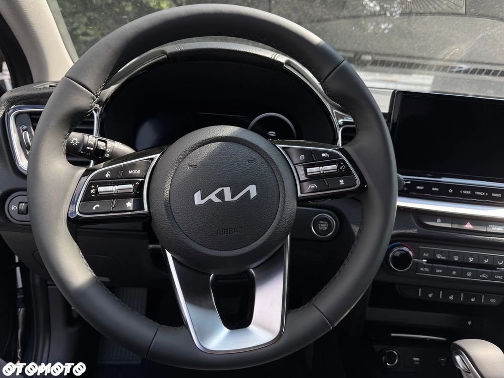 Kia XCeed 1.5 T-GDI Business Line DCT - 7