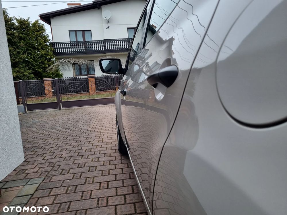 Kia Venga 1.4 CVVT ISG Vision - 10