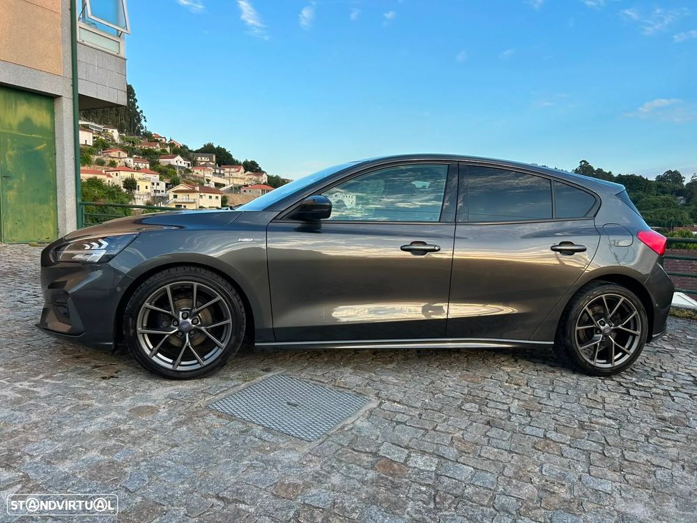 Ford Focus 1.5 EcoBoost Vignale - 2