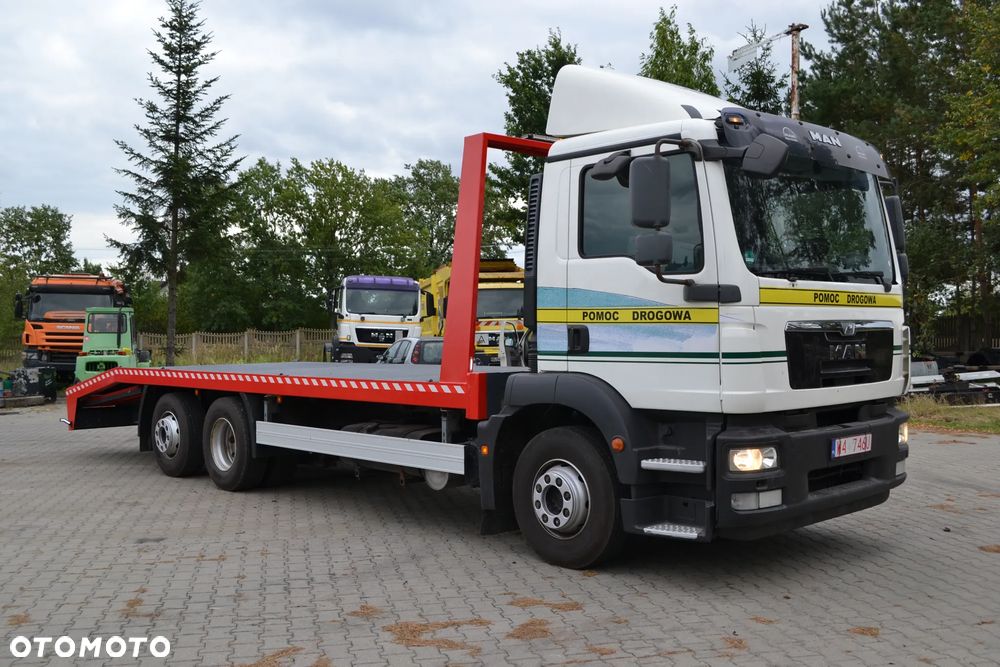 MAN TGM 26.290 TYLKO 263 tys. km TRZECIA OŚ SKRĘTNA POMOC DROGOWA SPECJALNY - 2