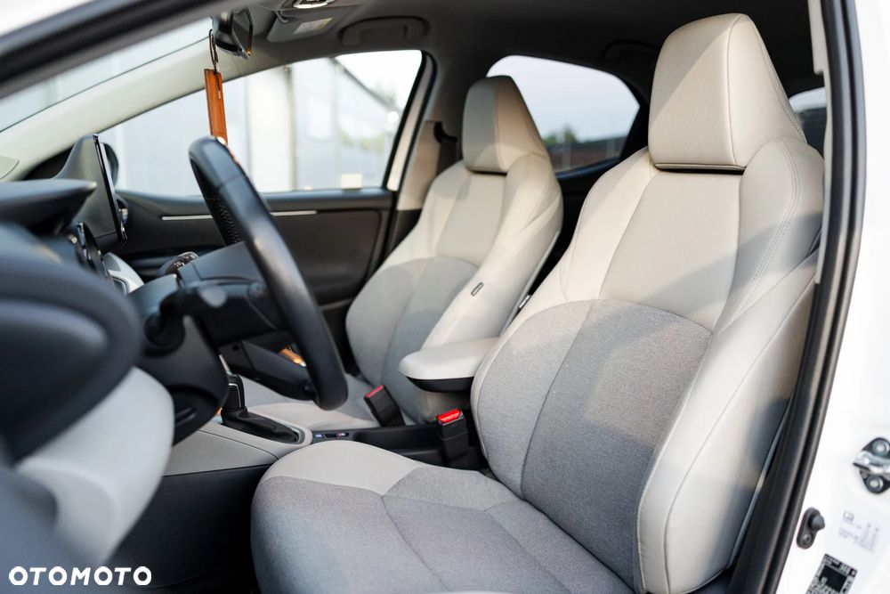 Toyota Yaris Hybrid 1.5 Executive - 25