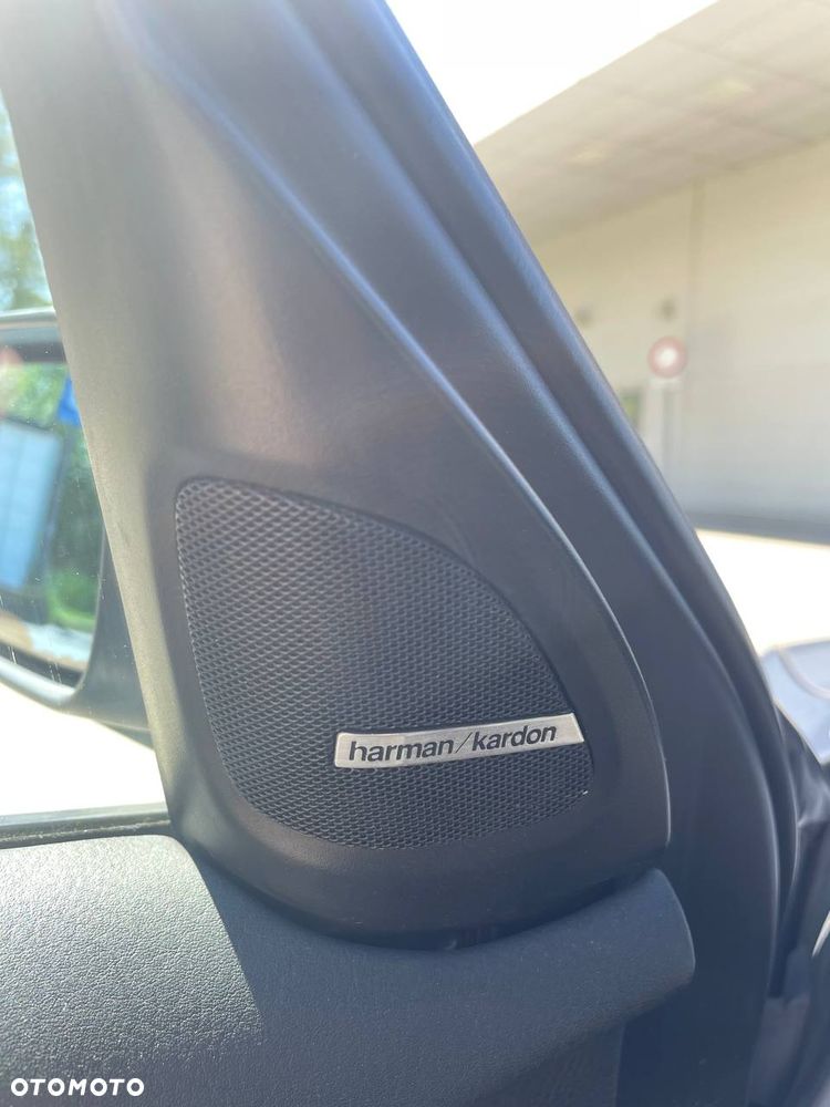 BMW Seria 3 325xi Edition Exclusive - 9