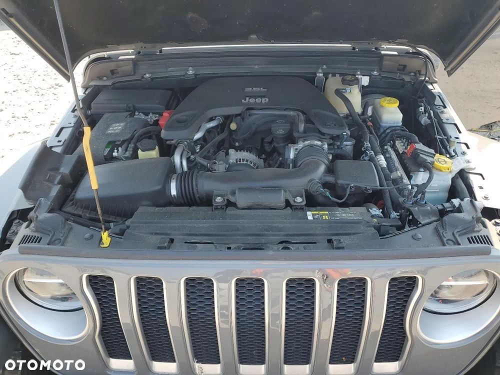 Jeep Wrangler - 11