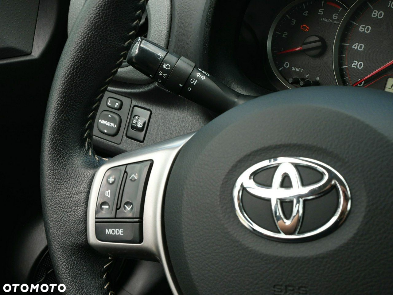 Toyota Yaris 1.4 D-4D - 16