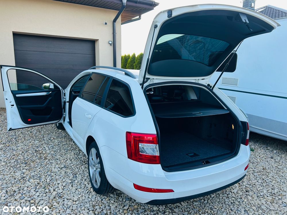 Skoda Octavia 1.6 TDI DPF DSG Elegance - 12
