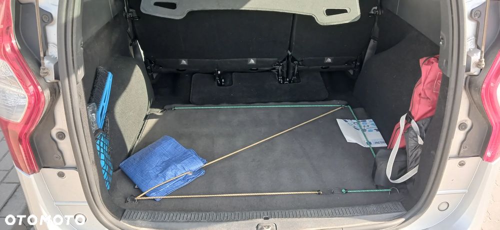 Dacia Lodgy 1.6 Laureate - 18