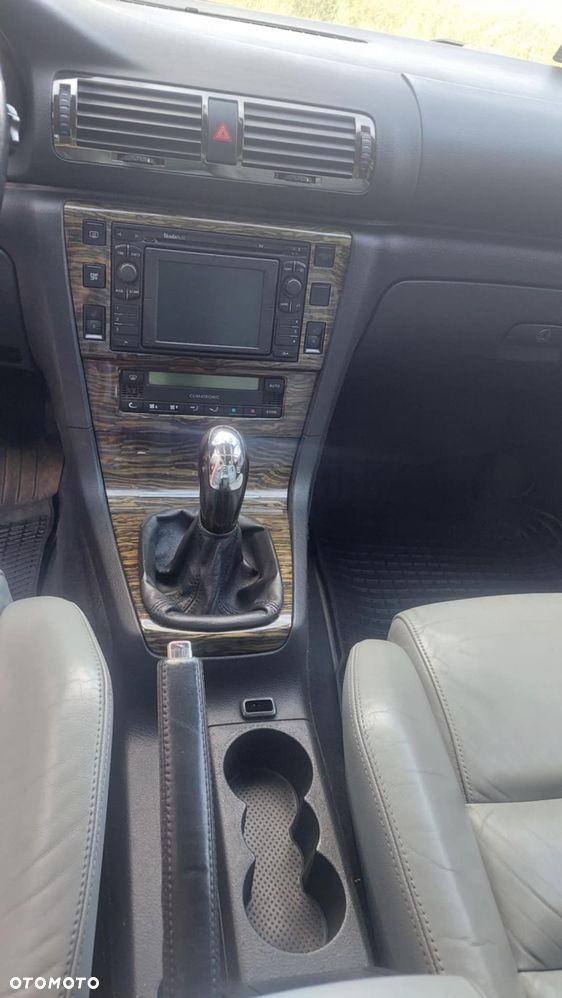 Skoda Superb 2.0 TDI DPF L&K - 2