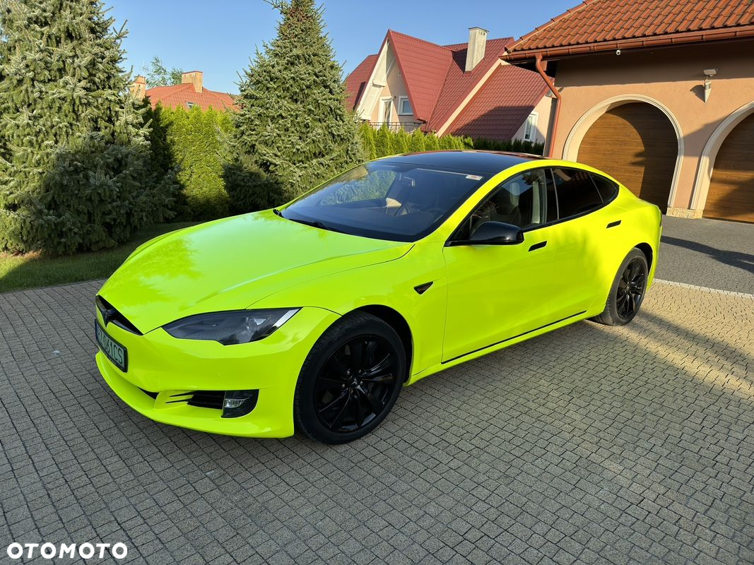 Tesla Model S Standard - 23
