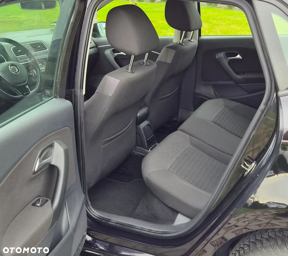 Volkswagen Polo 1.4 TDI (Blue Motion Technology) Highline - 13