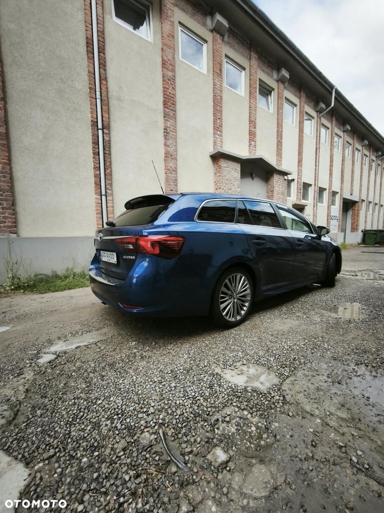 Toyota Avensis 2.0 D-4D Prestige - 12