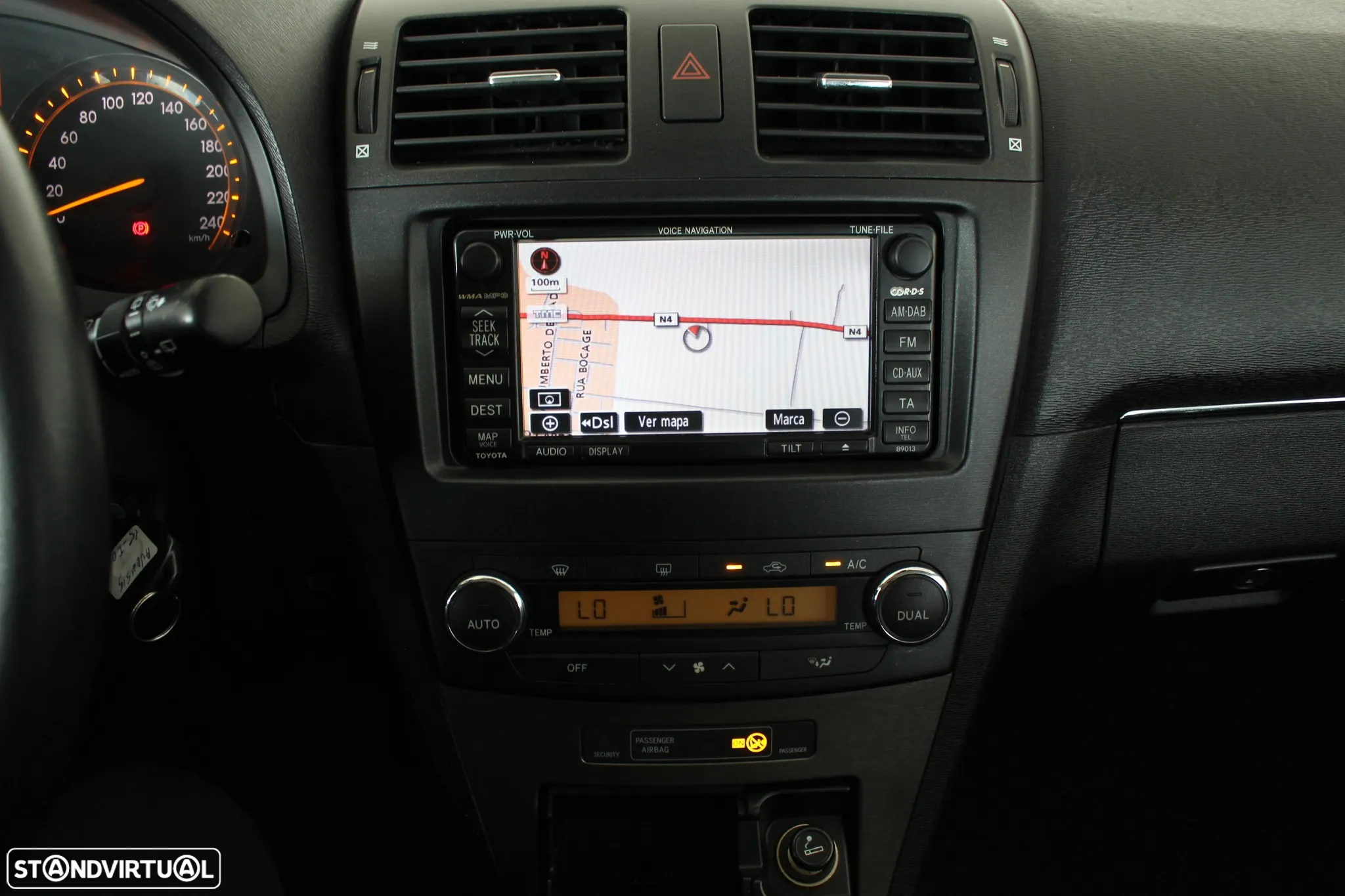 Toyota Avensis SW 2.0 D-4D Sol+GPS - 17
