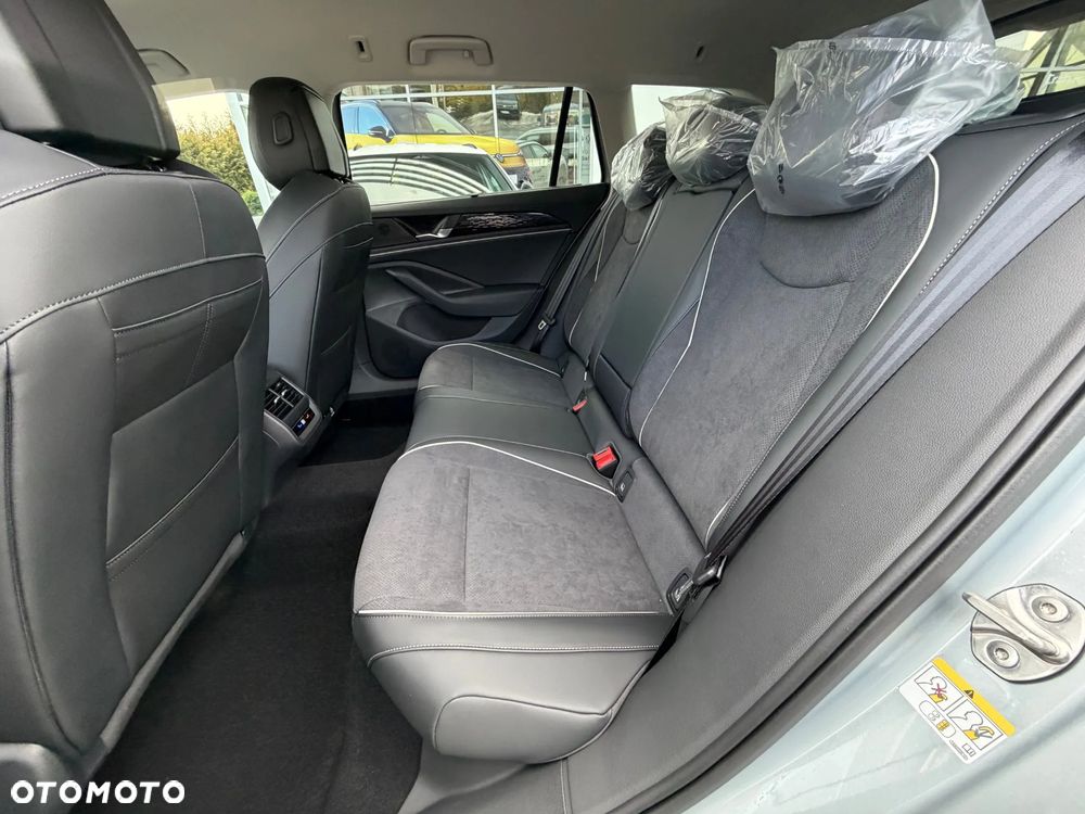 Volkswagen Passat Variant 2.0 TDI SCR Business Plus DSG - 11