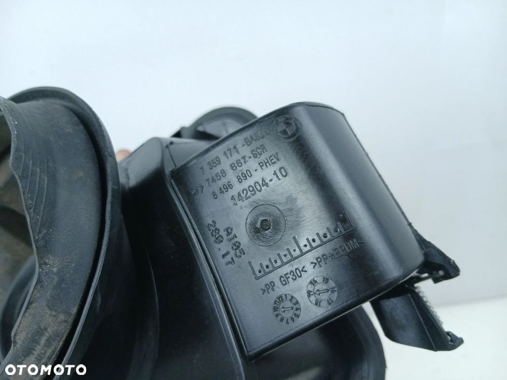 KLAPKA WLEWU PALIWA BMW X1 F48 - 8