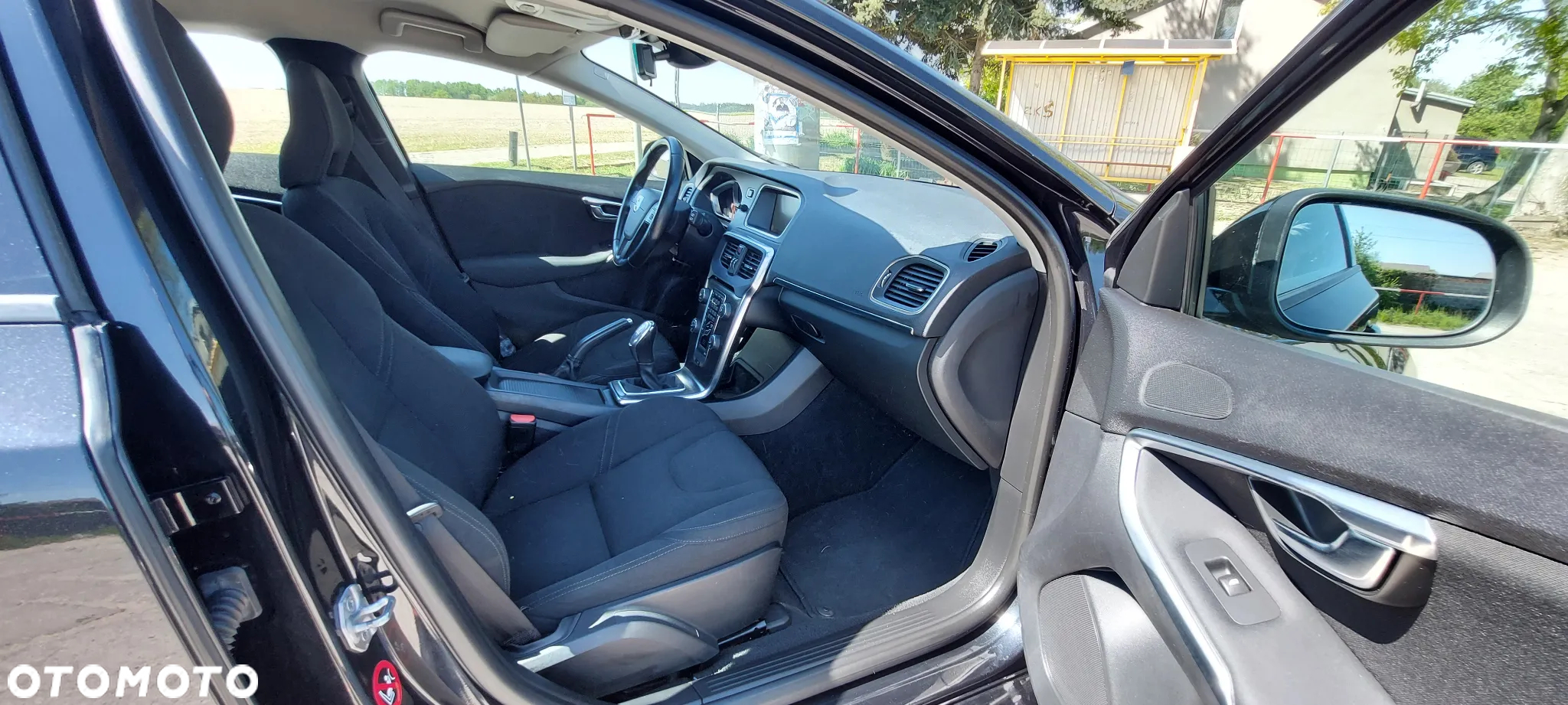Volvo V40 D2 Kinetic - 27