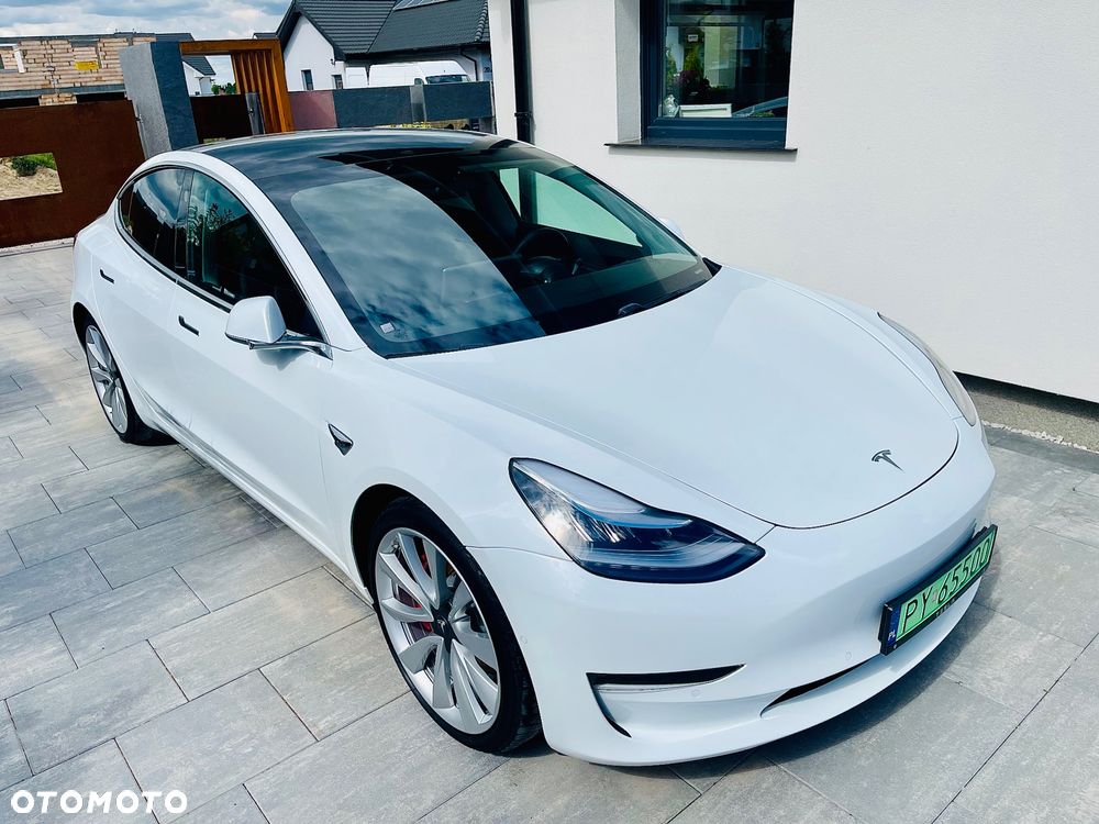 Tesla Model 3 Langstreckenbatterie Allradantrieb Dual Motor Performance - 22