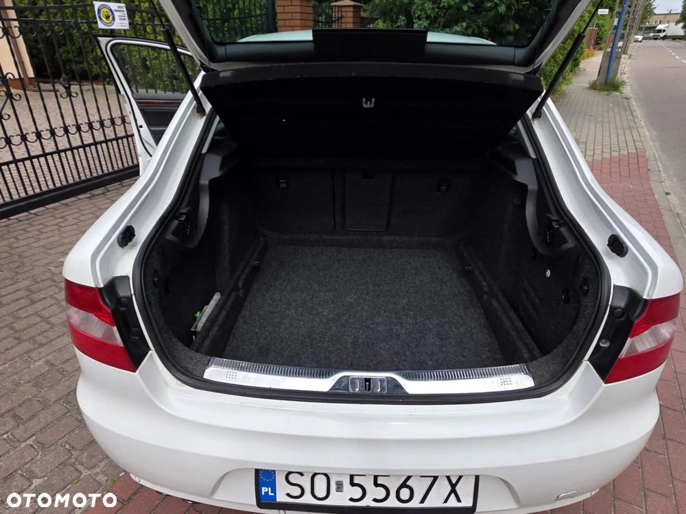 Skoda Superb Combi 1.8 TSI DSG Elegance - 20