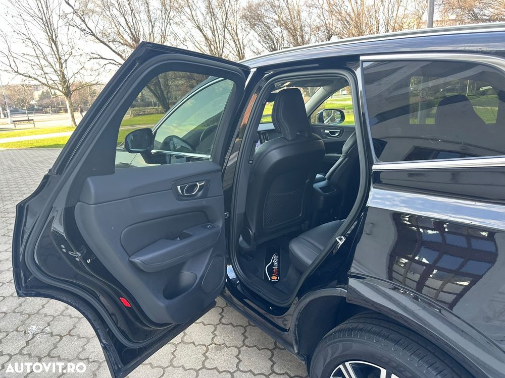 Volvo XC 60 B4 MHEV AT8 FWD Inscription - 39