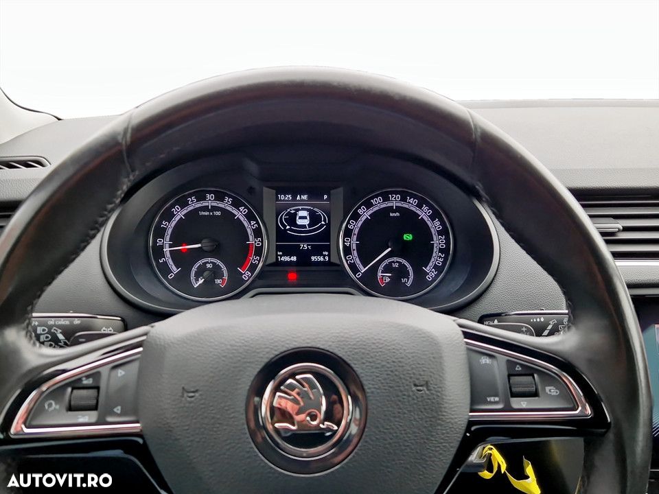 Skoda Octavia 2.0 TDI DSG Ambition - 19