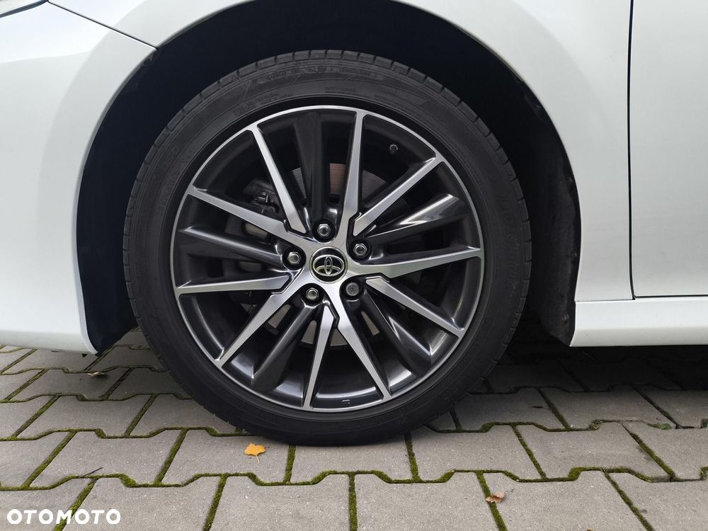 Toyota Camry 2.5 Hybrid Executive CVT - 19