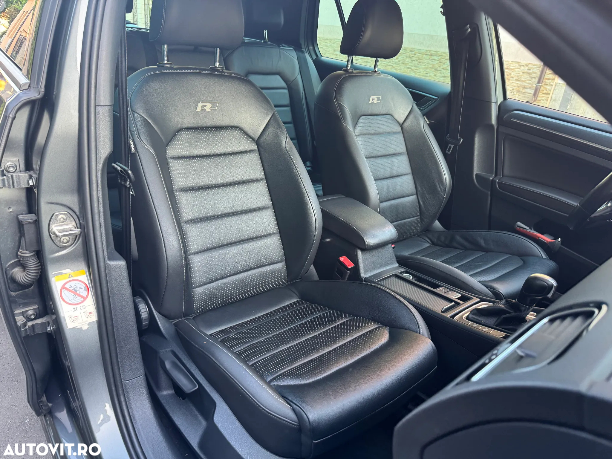 Volkswagen Golf 1.5 eTSI ACT DSG MHEV R-Line - 7