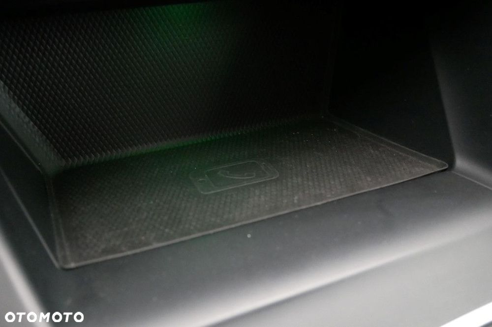 Volkswagen Golf Variant - 21