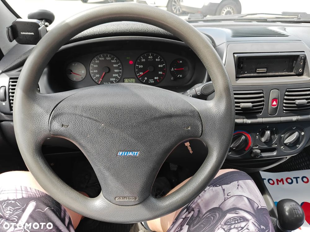 Fiat Grande Punto 1.4 8V Active - 19