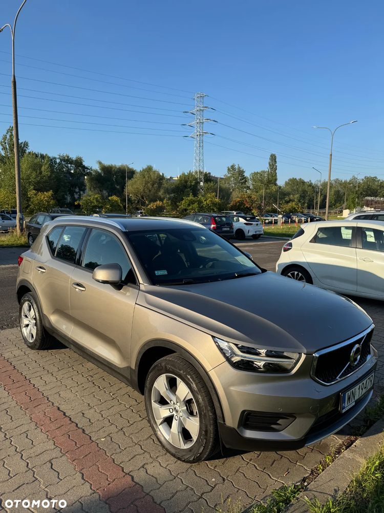 Volvo XC 40 T3 Momentum Pro - 1