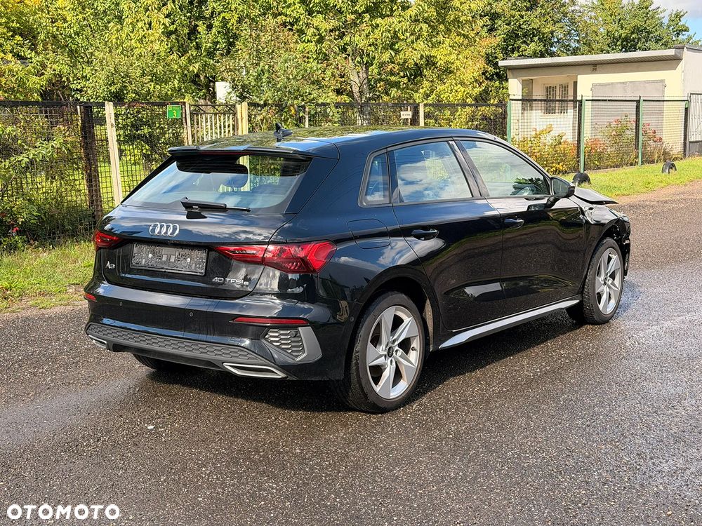 Audi A3 Sportback 40 TFSIe S tronic S line - 4